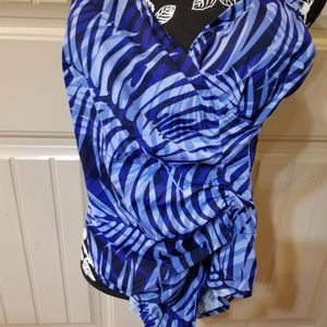 Gently used Classics Jantzen swimsuit w wrap